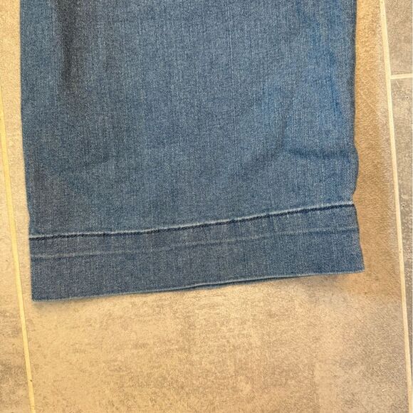 Pilcro by Anthropologie Cropped Wide Leg Jeans - Size 0 - Picture 6 of 7